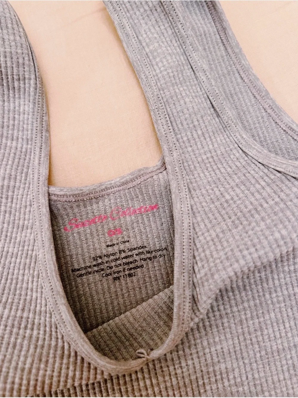 N/A soft grey